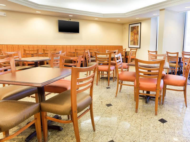 Drury Inn & Suites Terre Haute Ngoại thất bức ảnh